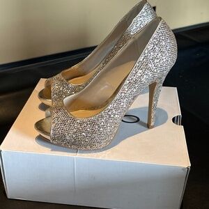 ALDO Gold Glitter Peep-Toe Platform Heels – Size 9 (EU 40)